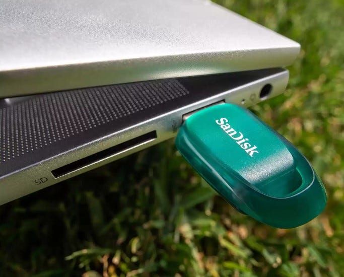 זיכרון נייד Ultra Eco בנפח 128GB מבית Sandisk דגם SDCZ96-128G-G46