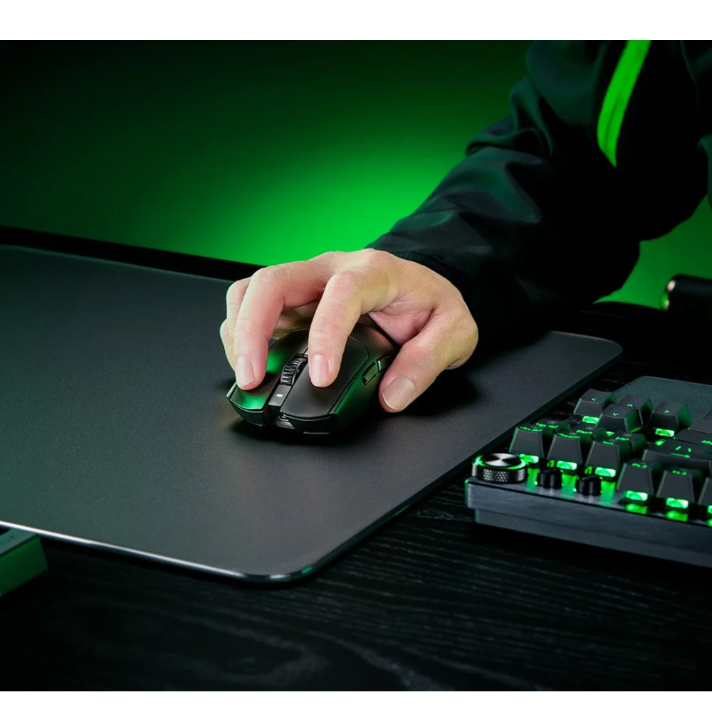 עכבר גיימינג אלחוטי Razer Viper V3 Pro – משקל 55 גרם – חיישן Focus Pro 35K – קצב דיגום HyperPolling 8K – 6 כפתורים לתכנות – סוללה עד 95 שעות – צבע שחור