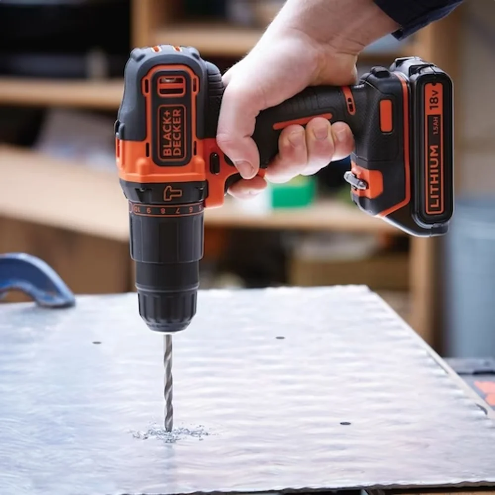 סט מקדחה דופקת   מברגה 18V דגם BDCHD18S1KA-QW מבית BLACK+DECKER