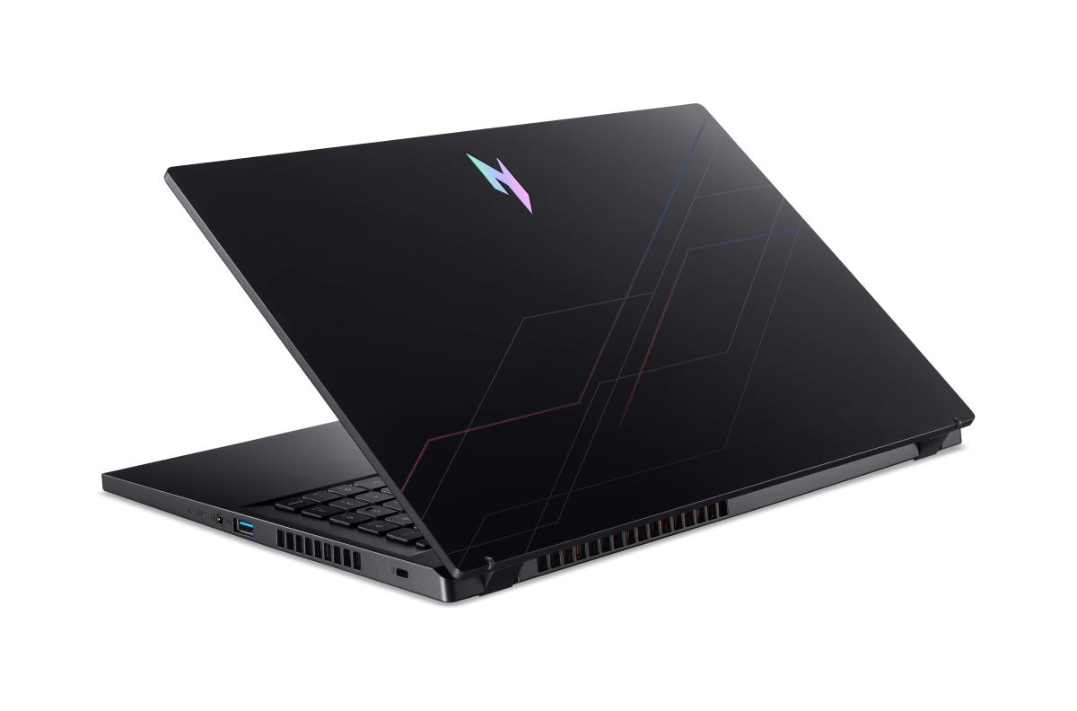 Acer Nitro V15 i7-13620H 16 1TB W11H||RTX 5050