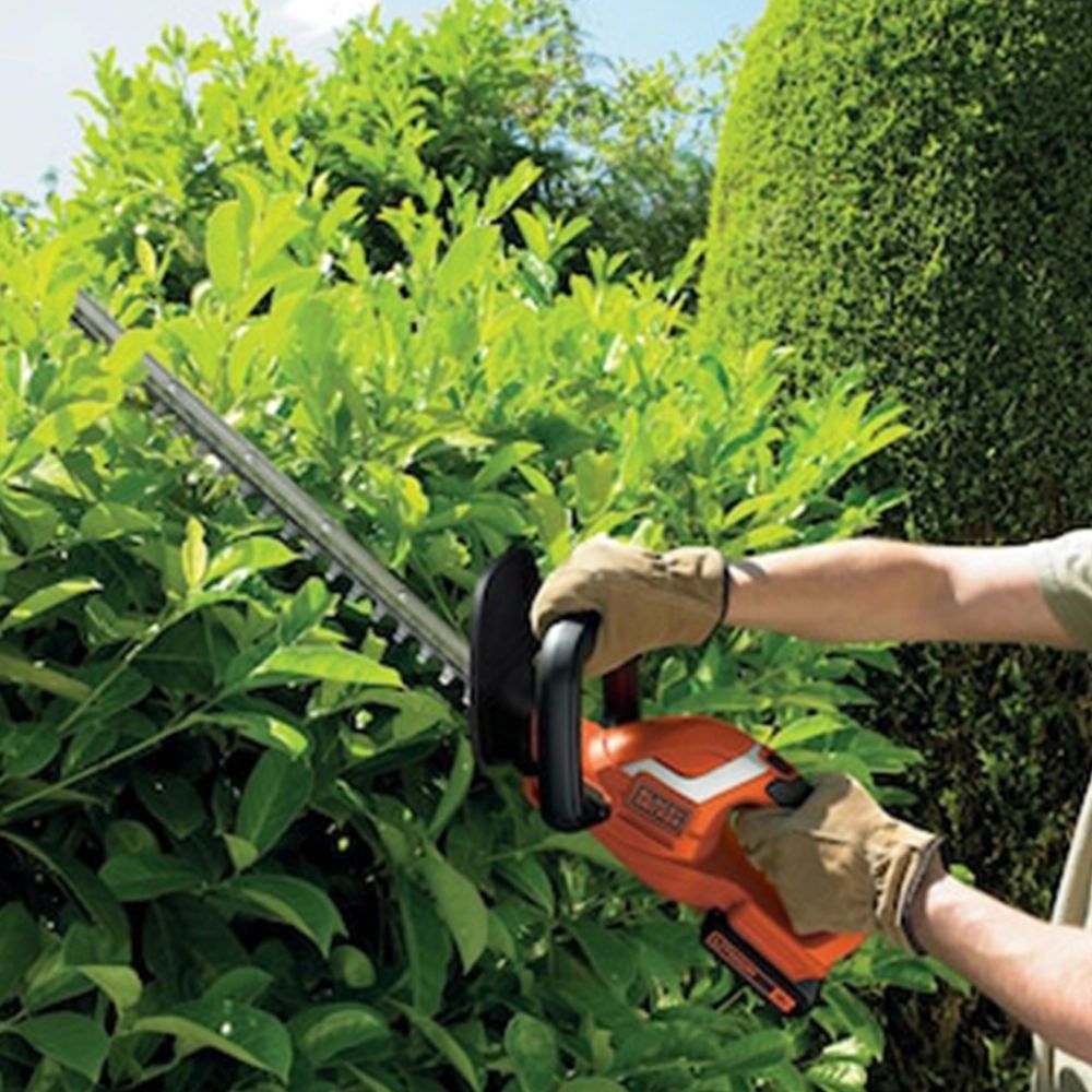 גוזם גדר חיה נטען Black+Decker GTC1845L20 – להב 45 סמ