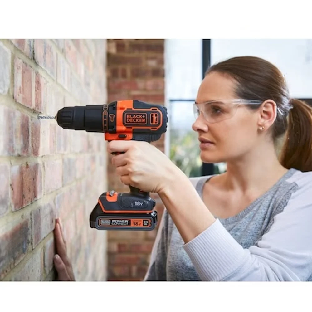 סט מקדחה דופקת   מברגה 18V דגם BDCHD18S1KA-QW מבית BLACK+DECKER