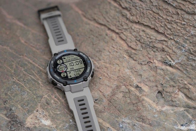 שעון חכם AMAZFIT דגם T-REX PRO צבע Desert Grey