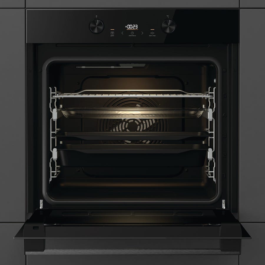 תנור בנוי gorenje בגימור זכוכית שחורה 60 סמ דגם BOS6737E20FBG – תמונה 3
