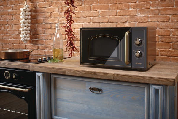 מיקרוגל משולב גריל קלאסיקו בצבע שחור עם ידיות מוזהבות דגם MO4250CLB – תמונה 3