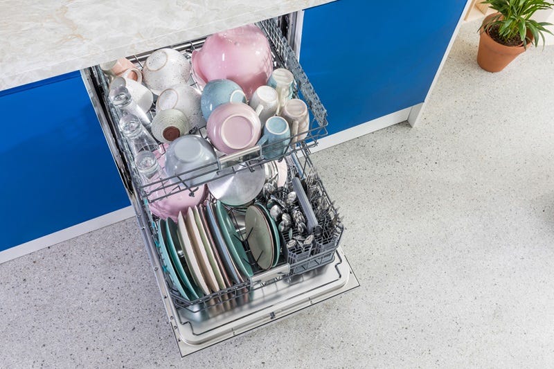 מדיח כלים אינטגרלי 13 מערכות כלים HISENSE דגם HV642E61 – תמונה 7