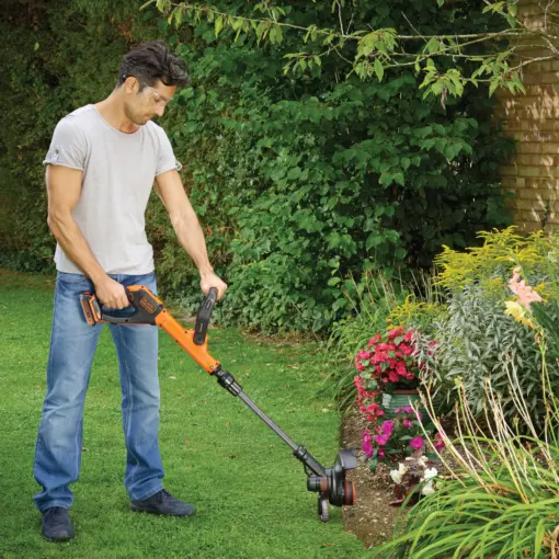 חרמש אלחוטי נטען Black Decker 18V 28 ס"מ STC1820PC-QW באחריות יבואן רשמי