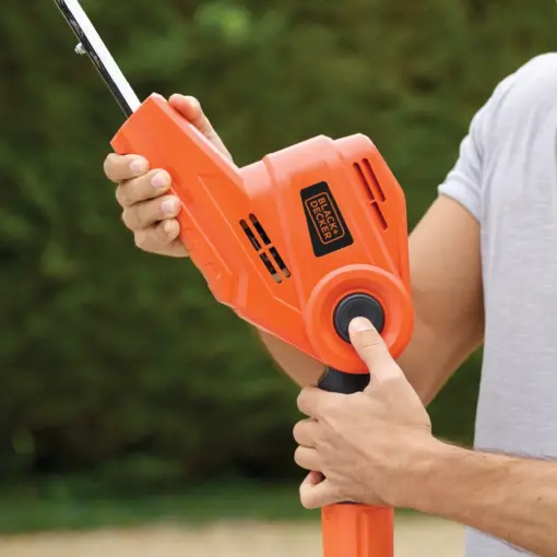 גוזם גדר חיה חשמלי Black&Decker BEHT201 – אורך להב 45 סמ, הספק 420W