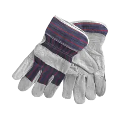 מסור גיזום טלסקופי נטען Black+Decker GPC1820L20