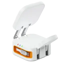 Alternative view of מטען אלחוטי מגנטי מתקפל 3 ב־1 Miracase MQIW610 לבן